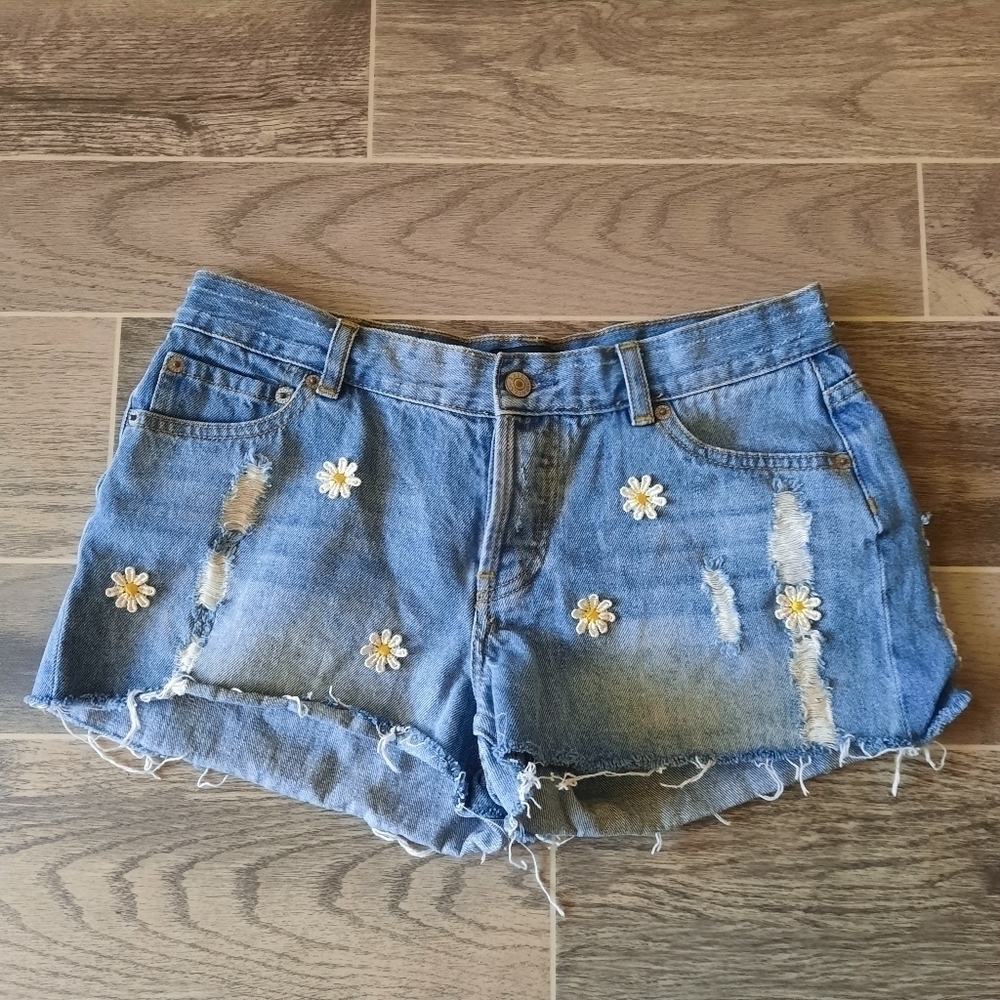 Rails Denim Button Down Distressed Daisy Shorts 27